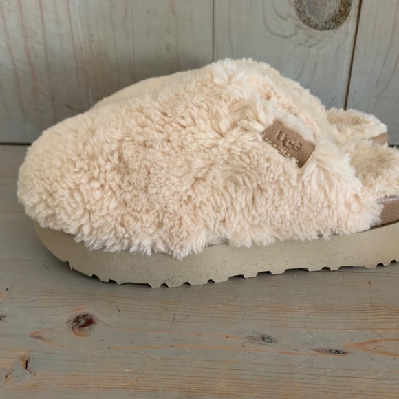 UGG FUZZ SUGAR CLOG SLIPPERS natural   womens us 11 NEW - Picture 4 of 12